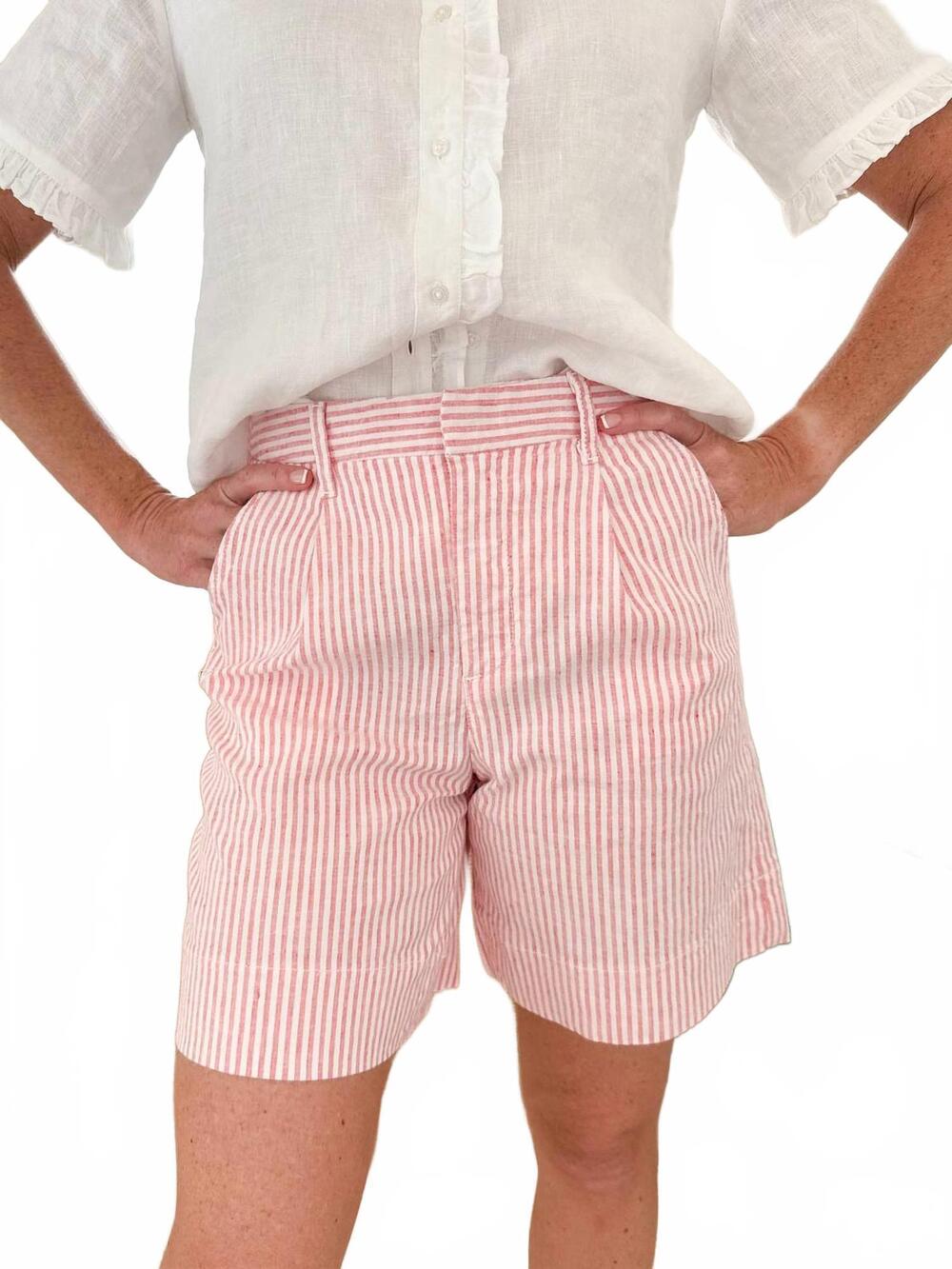 NEW FRANK & EILEEN waterford golf short in red/white stripe